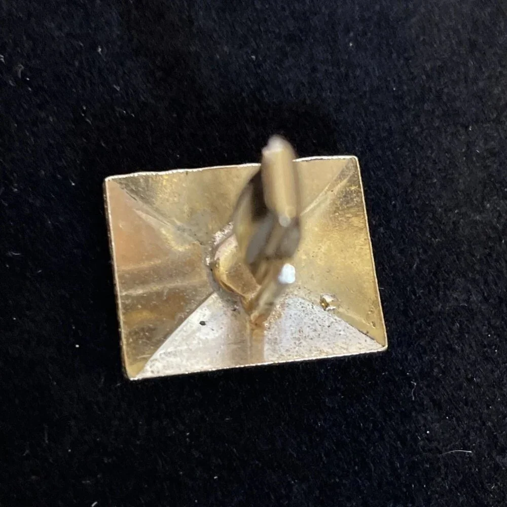 Gold Tone Starburst Pattern Bullet Back Cufflink Vintage 6/8 x 5/8 Rectangular
